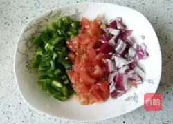 Illustration of how to make shrimp and cheese colorful baked rice 3