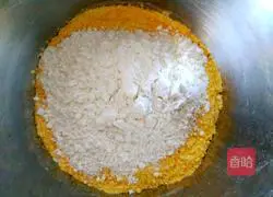 Illustration of making red date milk-flavored steamed buns 2