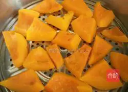 Illustration of how to make homemade pumpkin hair cake 1