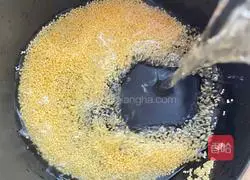 Illustration of how to make millet and red date porridge 6