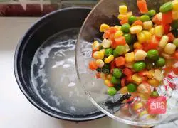 Illustration of how to make mixed vegetable and chicken porridge 4