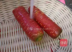 Illustration of how to make carrot and millet paste 1