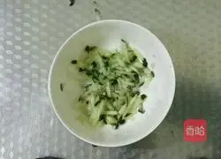 Illustration of how to make saliva cold noodles 3
