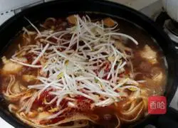 Illustration of how to make rice noodles 11