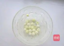 Illustration of how to make Tremella porridge and Sydney pear porridge 1