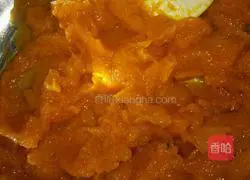 Illustration of Homemade Pumpkin Hair Cake 3