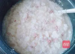 Illustration of how to make pork liver porridge 3