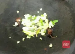 Illustration of how to make braised beans, tripe and noodles 7