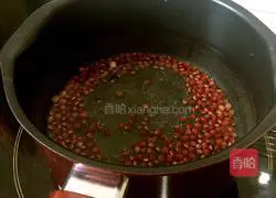 Milk oatmeal and red bean porridge Illustration of how to do it 3