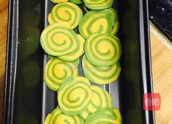 Illustration of how to make large plate of chicken braised colorful noodles 11