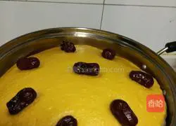 Illustration of how to make two-color pumpkin and jujube hair cake 10