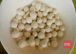 Illustration of homemade small Yuanxiao (without stuffing) 12