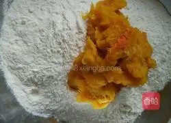 Illustration of how to make two-color pumpkin rolls 2