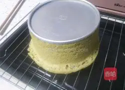 Illustration of Matcha Cranberry Steamed Cake 7