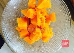 Illustration of how to make red date and pumpkin hair cake 1