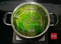 Celery and Pork Liver Porridge (Baby Complementary Food) Recipe Illustration 7