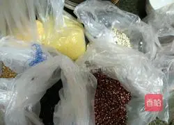 Illustration of how to make multi-grain porridge 1