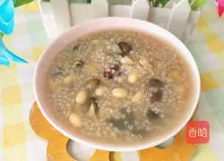 Black beans, soybeans and millet porridge Illustration of how to do it 9