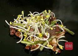 Illustration of how to make steamed noodles (Henan braised noodles) 6