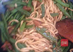 Illustration of Braised Bean Noodles (with Handmade Noodles) 8