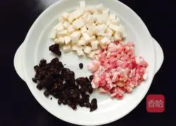 Illustration of how to make big bone soup noodles 1