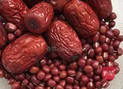 Black rice eight-treasure porridge recipe 5