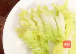 (Lantern Festival on the 15th day of the first lunar month) Illustration of how to stir-fry vermicelli with minced meat 10