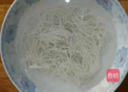 Illustration of how to make cold noodles with sesame sauce 4