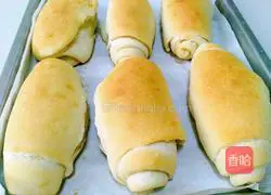 Roasted Salt and Pepper Rolls Recipe Illustration 13