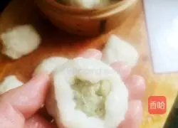 Illustration of how to make mung bean and mint rice balls 5