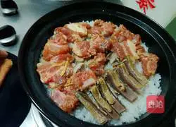 Cantonese-style clay pot Illustration of how to make rice 6