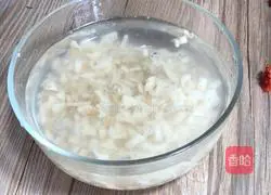 Lotus root lean meat porridge recipe 8