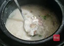 Illustration of how to make oyster and squid porridge 13