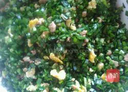 Illustration of how to make leek boxes 12