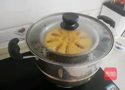 Illustration of how to make cornmeal cakes 4