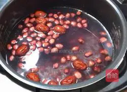 Illustration of the ancient four-material blood-tonifying porridge 3