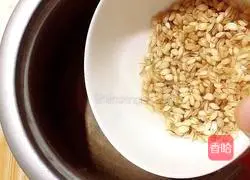 Illustration of how to make candied date and wheat porridge 4