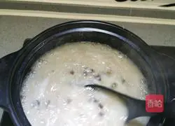 Illustration of how to make preserved egg and lean meat porridge 14