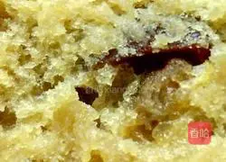 Illustration of how to make brown sugar and red date hair cake 6