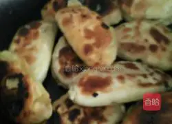 Illustration of how to bake boxes with oil 10