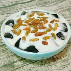 Yogurt grass grass jelly