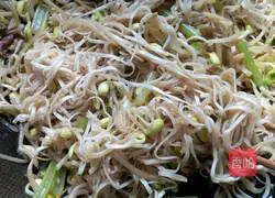 Illustration of Henan braised noodles 10