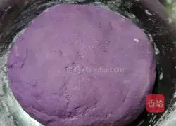 Illustration of how to make purple sweet potato rolls 1