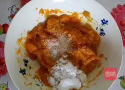 Illustration of how to make pumpkin hair cake 2