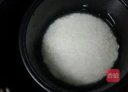 Illustration of how to make glutinous rice, fried dough sticks and glutinous rice balls 1