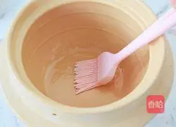 Illustration of how to make sausage claypot rice 4