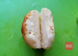 Illustration of how to make avocado, egg and vegetable burgers 6