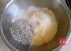 Illustration of how to make mixed flour milk-flavored hair cake 1
