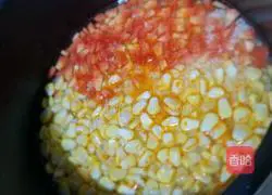 Illustration of how to make sausage and glutinous rice claypot rice 4