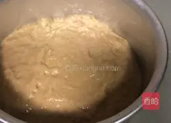 Illustration of how to make brown sugar cake (without baking powder version) 8